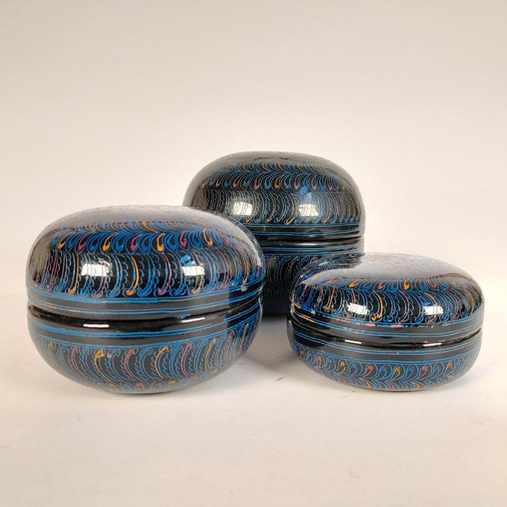 Vintage handgemaakte lakdoosjes set uit Birma Myanmar Azië, Antiek en Kunst, Kunst | Niet-Westerse kunst, Ophalen of Verzenden