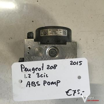 Peugeot 208 1.2 3 cil 5bak 5drs 2015  ABS Pomp beschikbaar voor biedingen