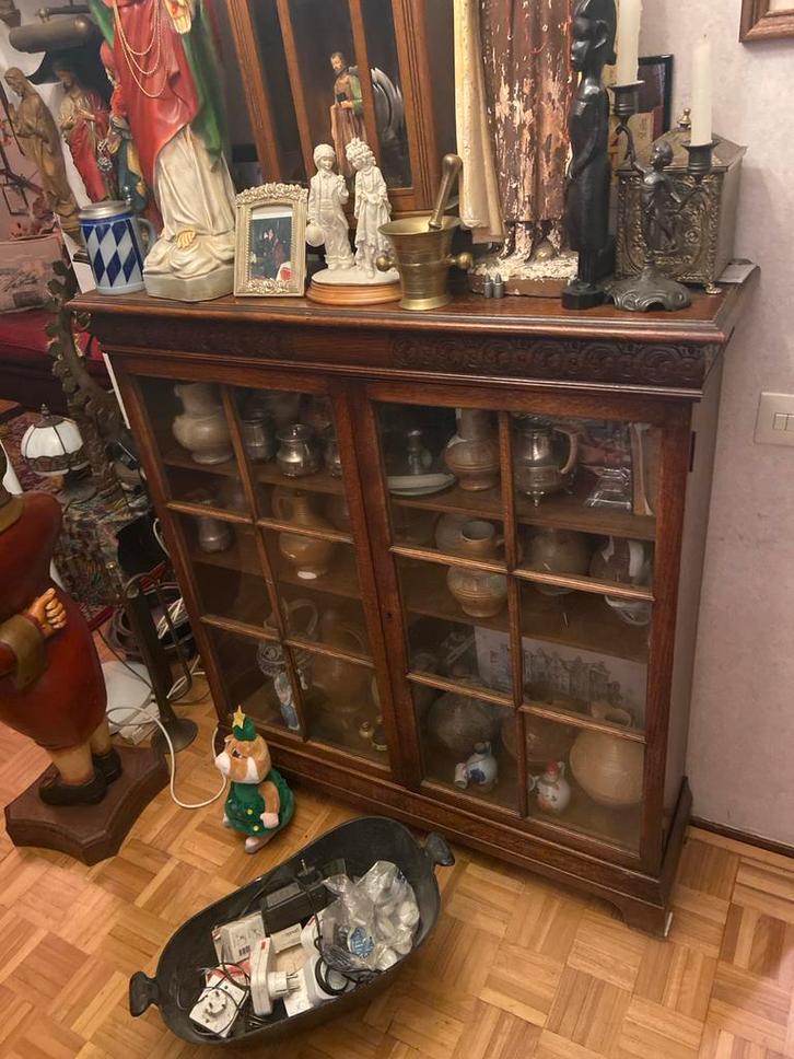 Antieke vitrinekast, Antiek en Kunst, Antiek | Meubels | Kasten, Ophalen of Verzenden