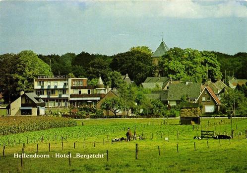 Hellendoorn - Hotel Bergzicht - 1980 gelopen, Verzamelen, Ansichtkaarten | Nederland, Gelopen, Overijssel, 1980 tot heden, Ophalen of Verzenden