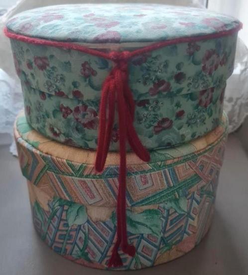 Oude stoffen dozen/hoedendozen zie omschrijving, Antiek en Kunst, Curiosa en Brocante, Ophalen of Verzenden