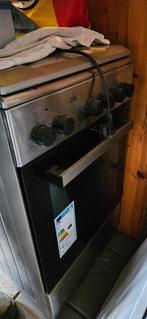 Gasfornuis met oven, Witgoed en Apparatuur, Fornuizen, Ophalen, Gebruikt, 4 kookzones, Energieklasse A of zuiniger