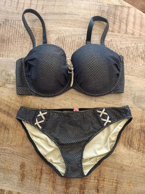 Prima donna bikini 75 E broekje 38 ZGAN zwart 75E, Kleding | Dames, Badmode en Zwemkleding, Zo goed als nieuw, Bikini, Zwart, Ophalen of Verzenden