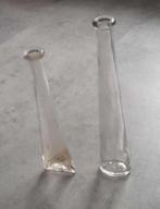 2 Glazen vaasjes van 27 en 32 cm hoog, Minder dan 50 cm, Glas, Ophalen of Verzenden, Zo goed als nieuw