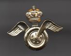 kraagspiegelembleem AAT, Embleem of Badge, Nederland, Ophalen of Verzenden, Landmacht