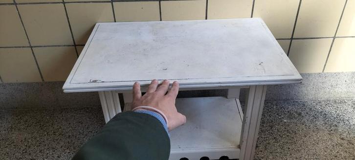 Klein tafeltje - Bijzettafel, Huis en Inrichting, Tafels | Bijzettafels, Gebruikt, Vierkant, 45 tot 60 cm, Minder dan 55 cm, Hout