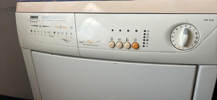 Zanussi TCE 7114 Condensdroger, Witgoed en Apparatuur, Wasdrogers, Gebruikt, Condens, Voorlader, 6 tot 8 kg, 85 tot 90 cm, Ophalen of Verzenden