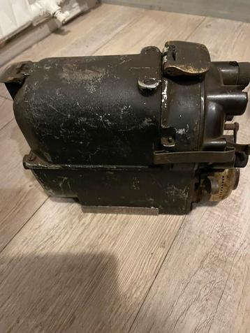 VINTAGE SIMMS SRM 4/44 MAGNETO beschikbaar voor biedingen
