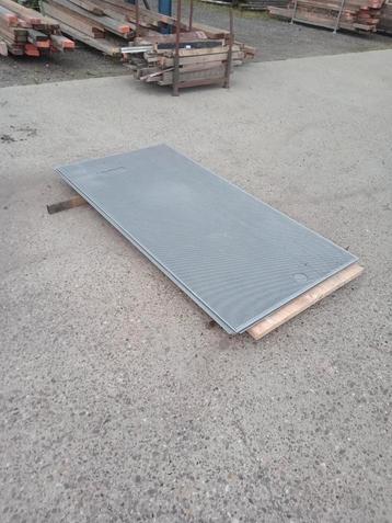Stalen plaat ronde perforatie  5mm 10 stuks beschikbaar voor biedingen