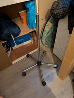 Statief op wielen, Ophalen, Zo goed als nieuw, Vergrootglas of Loep