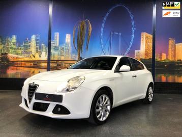 Alfa Romeo Giulietta 1.4 T/ LED/ PDC/ STOELVERW/ Climate/APK