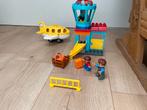 Duplo 10871 Vliegveld, Kinderen en Baby's, Speelgoed | Duplo en Lego, Ophalen of Verzenden, Gebruikt, Complete set, Duplo