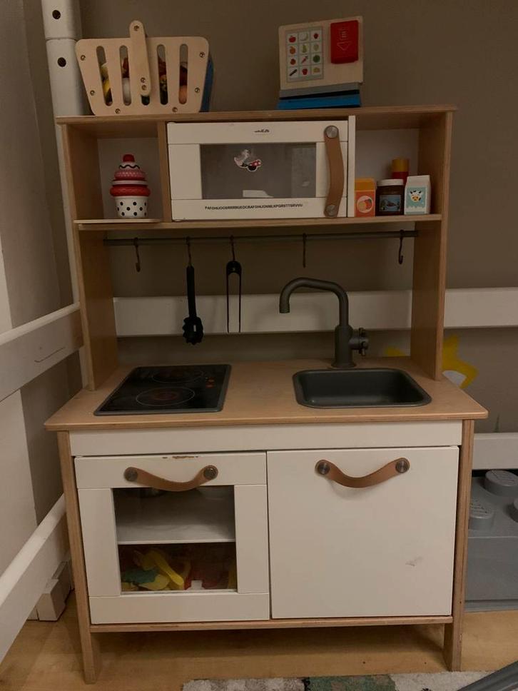 Keukentje met toebehoren, Kinderen en Baby's, Speelgoed | Speelkeukens, Gebruikt, Speelkeuken-accessoire, Hout, Ophalen