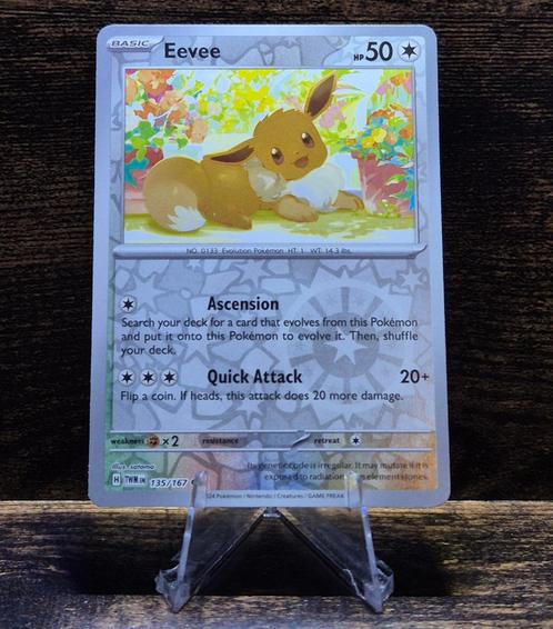 Eevee Reverse 135/167 Twilight Masquerade, Hobby en Vrije tijd, Verzamelkaartspellen | Pokémon, Nieuw, Losse kaart, Foil, Verzenden