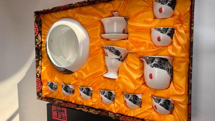 Chinese Gongfu Theeset - Compleet & Luxe, Antiek en Kunst, Antiek | Servies compleet, Ophalen of Verzenden