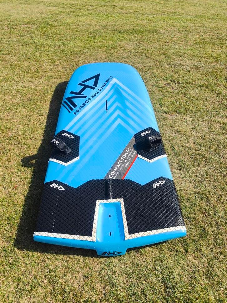AHD compact foil 91, Watersport en Boten, Windsurfen, Zo goed als nieuw, Plank, Minder dan 250 cm, Ophalen of Verzenden