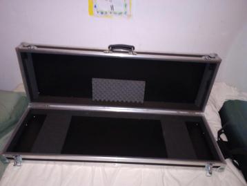 Flightcase voor Nord Stage  Compact serie in Nette Staat !! beschikbaar voor biedingen