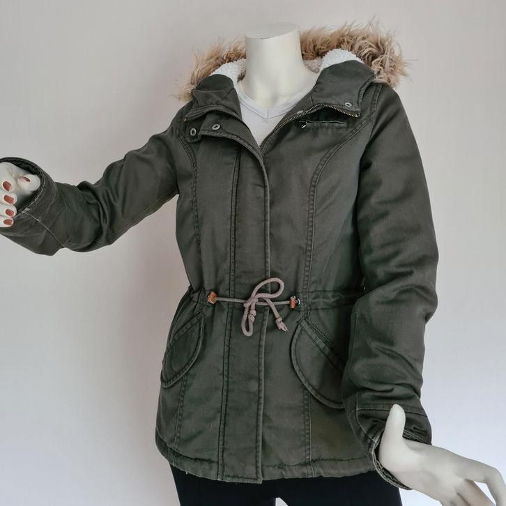 "ONLY" Parka, legergroen met capuchon. Mt. S.Als nieuw., Kleding | Dames, Jassen | Winter, Zo goed als nieuw, Maat 36 (S), Groen