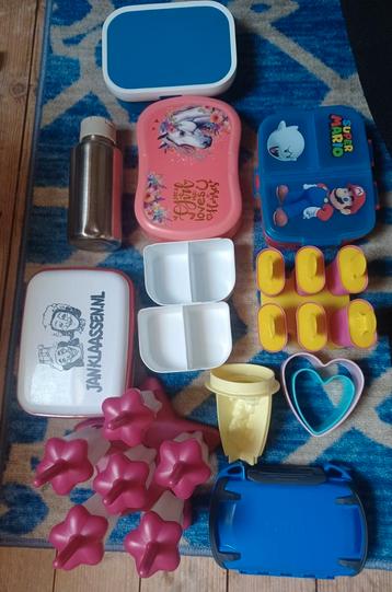 Schoolspullen oa Mepal, jan klaassen, ijs sjabloon beschikbaar voor biedingen