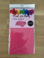 Tafelkleed fuchsia - 137x274cm | geboorte verjaardag feestje, Ophalen of Verzenden, Nieuw, Feestartikel