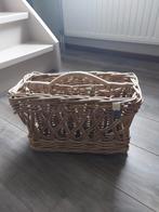 Riviera maison lectuur mand, Ophalen of Verzenden, Zo goed als nieuw, Rond, Riet