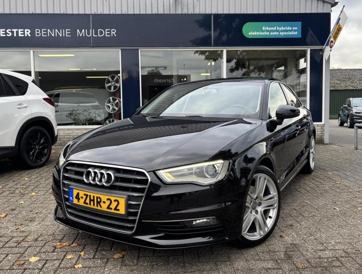 Audi A3 Limousine 1.4 TFSI AIRCO/ECC / NAVI / 18 INCH / NAP, Auto's, Audi, Bedrijf, A3, ABS, Airbags, Airconditioning, Bluetooth