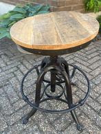 Ijzeren krukje, Ophalen, Gebruikt, IJzer