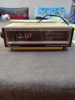 Rexton radiowekker, vintage jaren '70., Huis en Inrichting, Woonaccessoires | Klokken, Ophalen of Verzenden, Gebruikt, Analoog