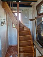 Houten Hoektrap, Doe-het-zelf en Verbouw, Ladders en Trappen, Ophalen, Gebruikt, Trap, Minder dan 2 meter