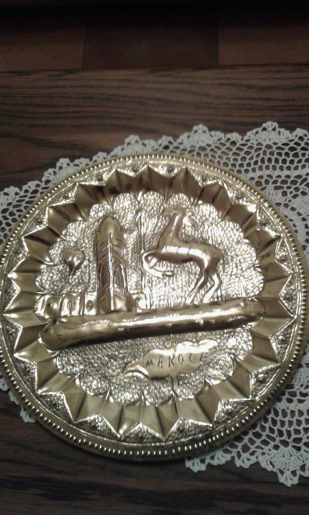 oud antiek mooi in koper uitgevoerd ; prachtig wand sierbord, Antiek en Kunst, Antiek | Wandborden en Tegels, Ophalen of Verzenden