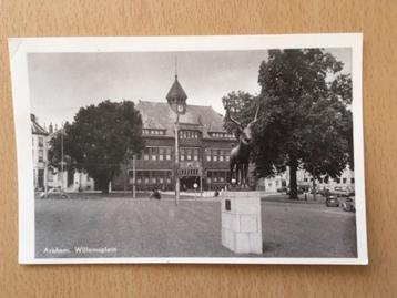 Arnhem - 1958 - Willemsplein (met auto's) beschikbaar voor biedingen