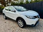 Nissan Qashqai 1.2 - Familieauto –  met trekhaak, Voorwielaandrijving, Stof, Metallic lak, 4 cilinders