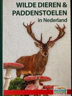Wilde Dieren & Paddenstoelen in Nederland - Natuurboek, Ophalen of Verzenden, Zo goed als nieuw, Natuur algemeen