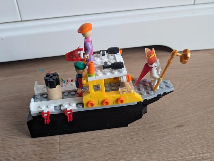 Leuke lego Sinterklaas pakjes Boot met Pieten, Kinderen en Baby's, Speelgoed | Duplo en Lego, Gebruikt, Lego, Complete set, Ophalen of Verzenden