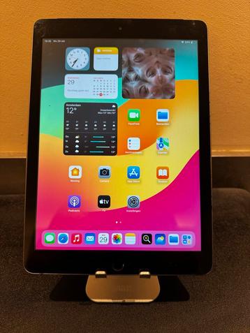Apple iPad (6e generatie) - 32GB - Wifi beschikbaar voor biedingen