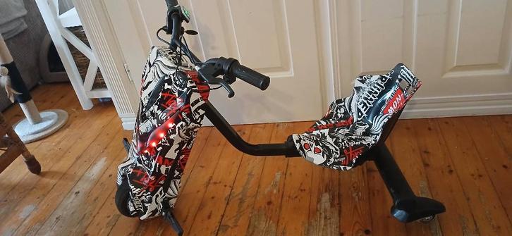 Elektrische Drift Trike, Kinderen en Baby's, Speelgoed | Buiten | Voertuigen en Loopfietsen, Zo goed als nieuw, Overige typen