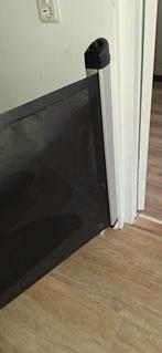 Oprolbaar Traphekje - Veiligheid voor je kind!, Kinderen en Baby's, Traphekjes, Overige materialen, Oprolhekje, Ophalen of Verzenden