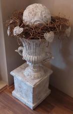 Mooie stenen pilaar met kunstof decoratie., Huis en Inrichting, Woonaccessoires | Zuilen en Pilaren, Ophalen, Nieuw