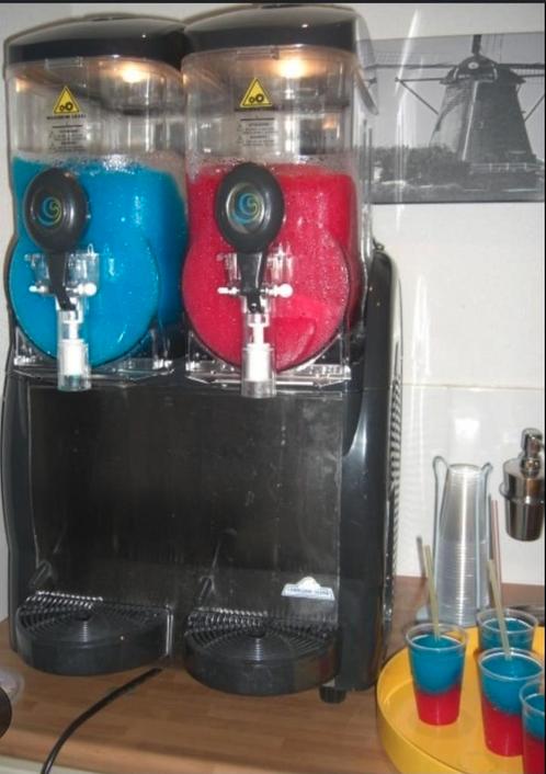 Slushmachine Te huur( inclusief ingredienten), Hobby en Vrije tijd, Feestartikelen | Verhuur, Zo goed als nieuw, Overige, Ophalen of Verzenden