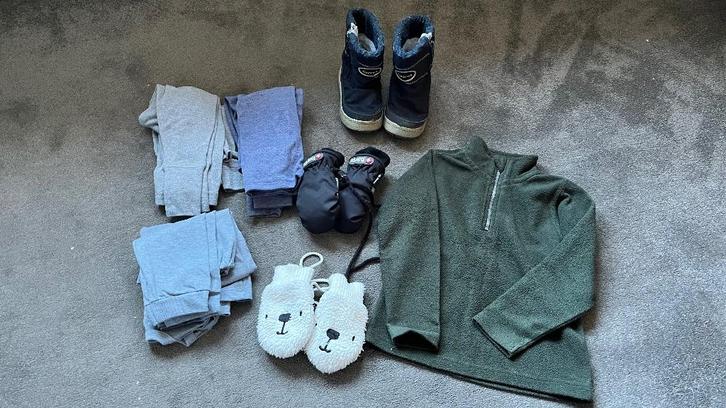 Sneeuwkleding dreumes, Kinderen en Baby's, Kinderkleding | Maat 92, Zo goed als nieuw, Jongen of Meisje, Overige typen, Ophalen of Verzenden