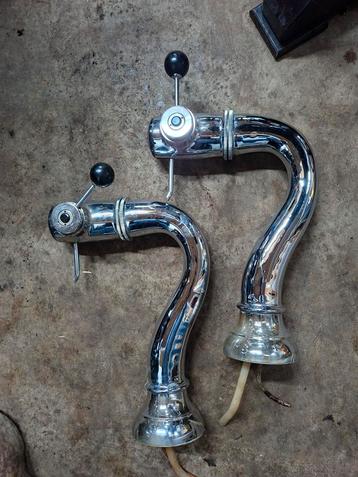 2 Biertapkranen Zwanenhals - Tapzuil beschikbaar voor biedingen