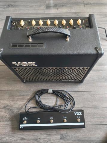 VOX valvetronix VT15 met Footswitch als nieuw beschikbaar voor biedingen