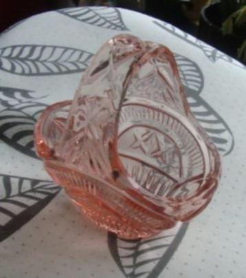 oud roze glas , bonbon schaaltje / mandje - puntgaaf beschikbaar voor biedingen
