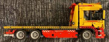 Lego Technic 8109 flatbed truck beschikbaar voor biedingen