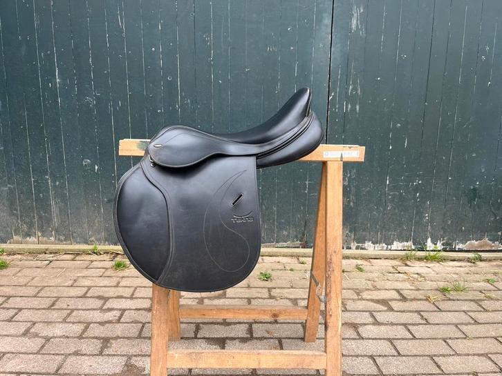 Springzadel Tekna, Dieren en Toebehoren, Paarden en Pony's | Zadels, Gebruikt, Springen, Ophalen of Verzenden