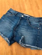 Korte spijkerbroek met rafels, Kleding | Dames, Spijkerbroeken en Jeans, Primark, Blauw, W28 - W29 (confectie 36), Ophalen of Verzenden