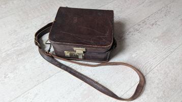 Vintage Bosboom leren schoudertas kistje met slot beschikbaar voor biedingen