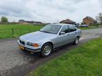 bmw 320i E36 aut 1997, Auto's, Origineel Nederlands, Te koop, 2000 cc, Zilver of Grijs