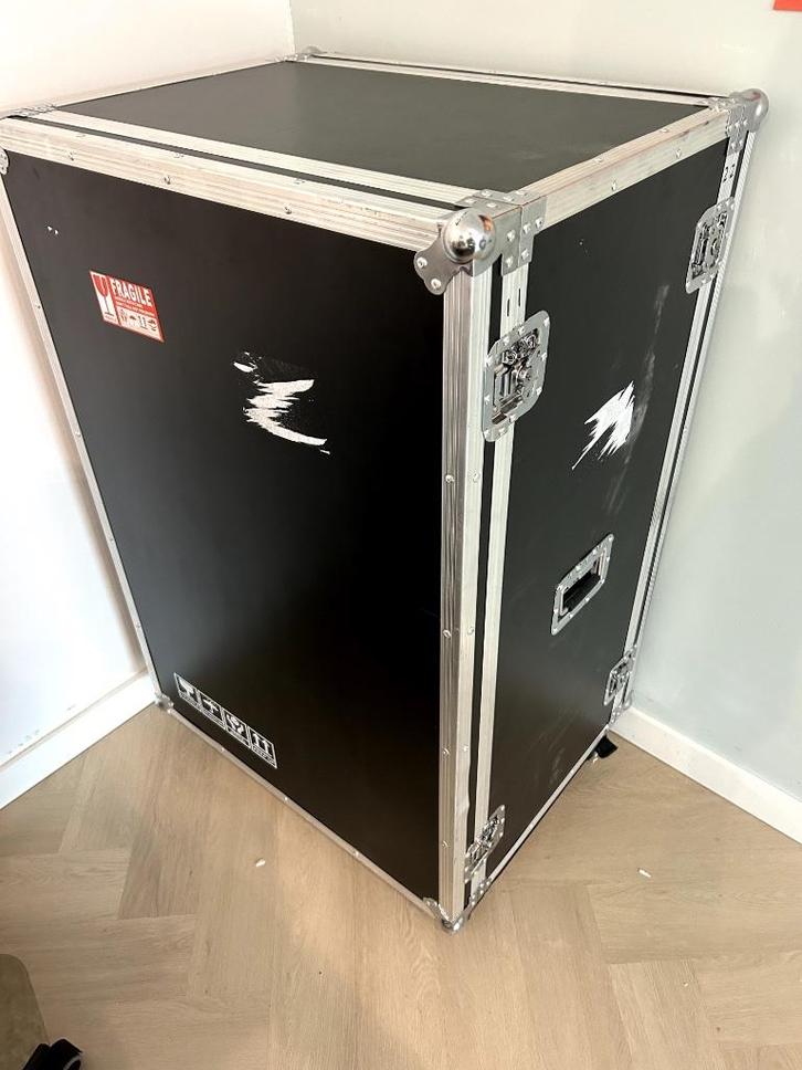 Grote flightcase op wielen - ideaal voor transport en opslag, Muziek en Instrumenten, Behuizingen en Koffers, Gebruikt, Overige instrumenten
