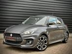 Suzuki Swift 1.4 Sport 140PK! CARBON|CAMERA|ACC|BLINDSPOT, Auto's, Voorwielaandrijving, Stof, Gebruikt, 4 cilinders